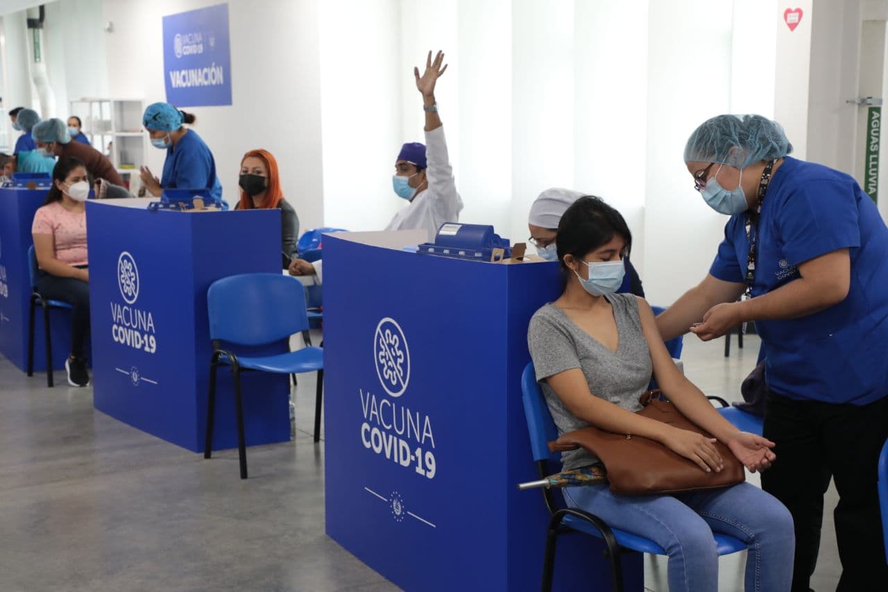 Megacentro de Vacunación incrementa aplicación diaria de dosis antiCOVID19 a 15,000 personas megacentro-de-vacunacion-incrementa-aplicacion-diaria-de-dosis-anticovid19-a-15000-personas